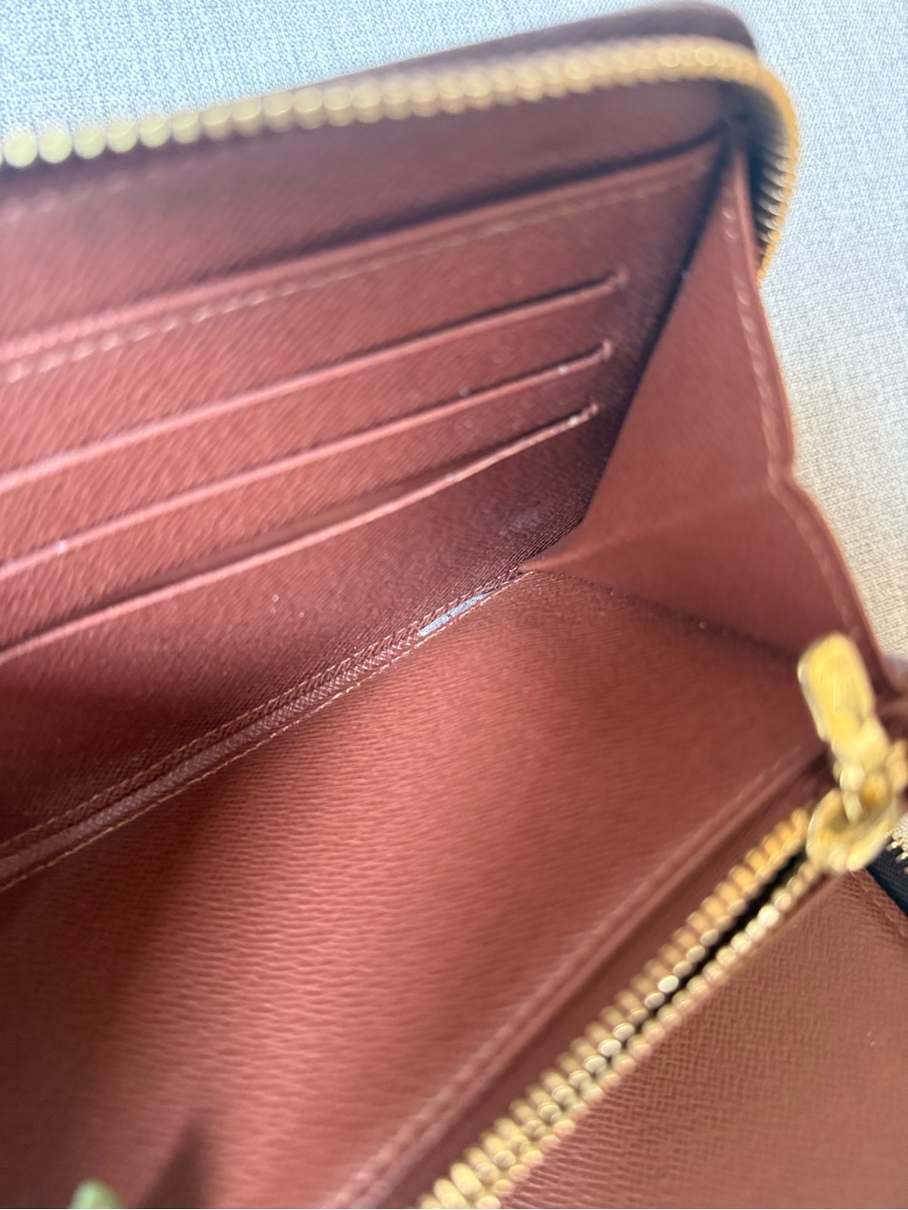 Louis Vuitton Zippy Organizer Wallet - Picture 9 of 15